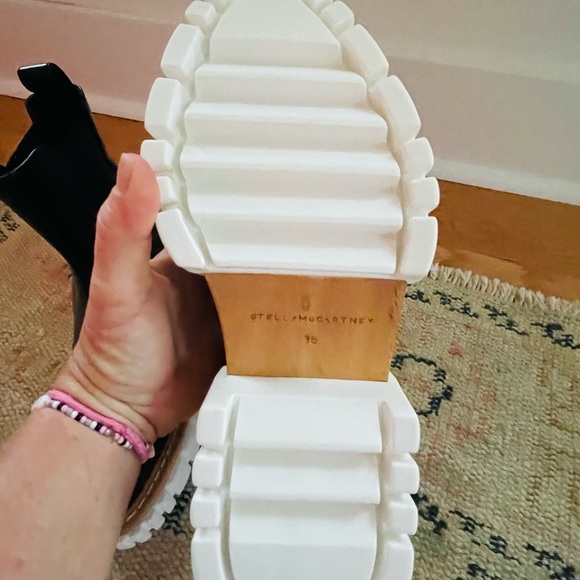 Stella McCarthy Emilie boot- brand new. - Picture 4 of 9